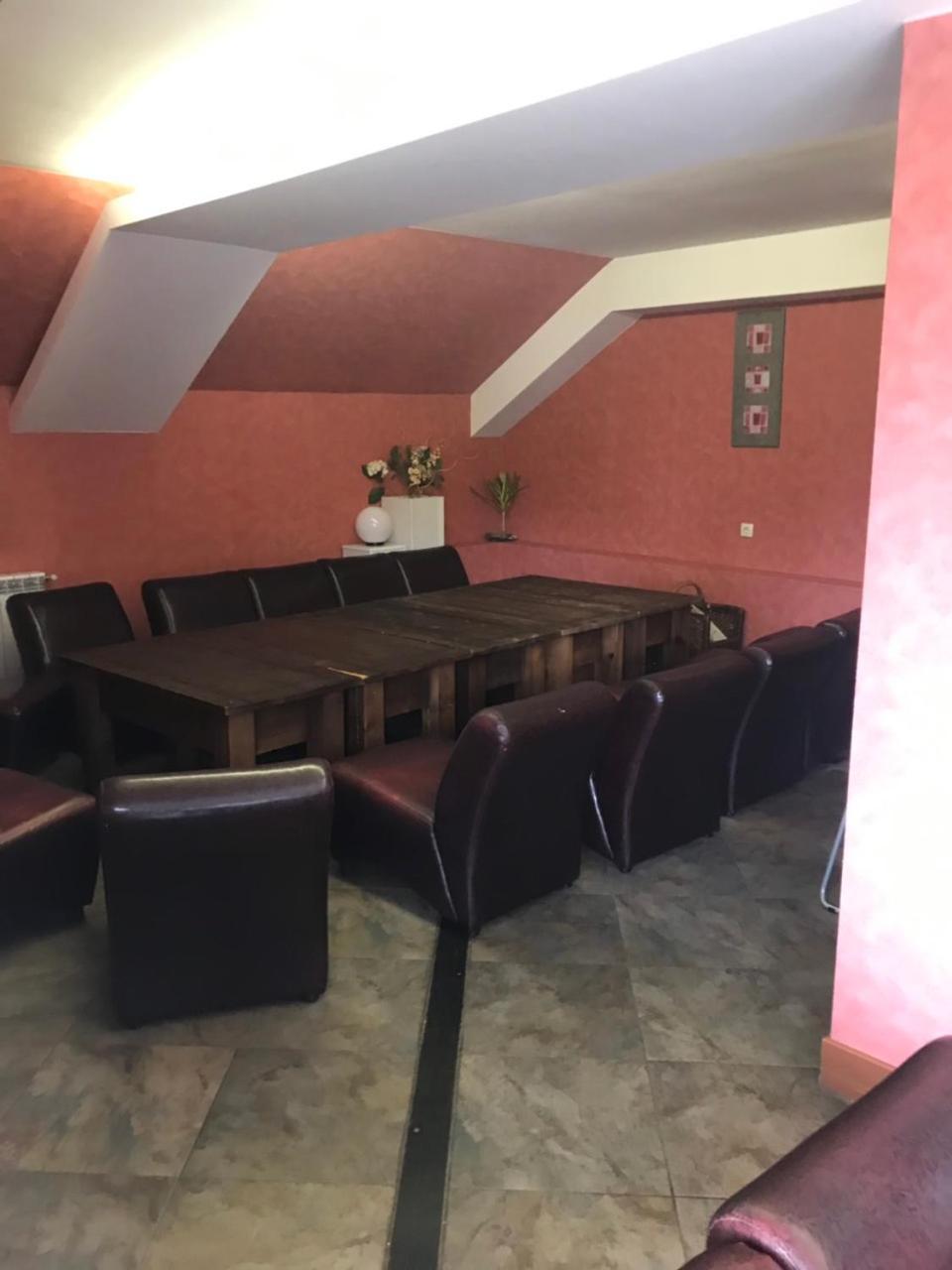 Hotel Temenuga パニチシテ エクステリア 写真